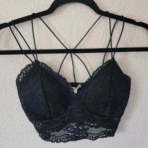 Bozzolo Cropped Top Black with Floral Pattern NEVER USED!!